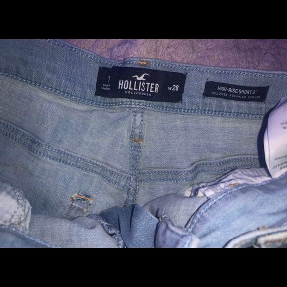 Hollister ripped jean shorts - Picture 3 of 3